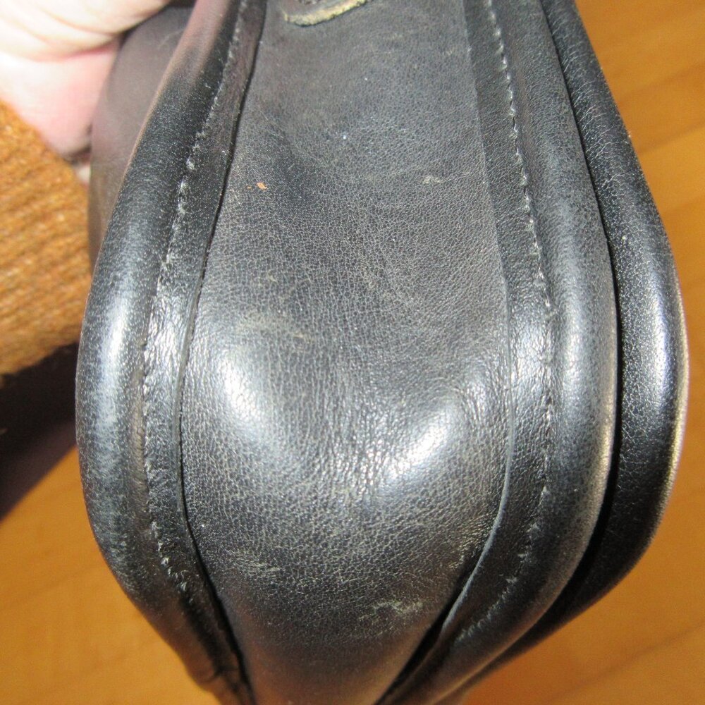 COACH Vintage Black Leather Flap TurnLock Messenger Handbag NO STRAP - Picture 4 of 10